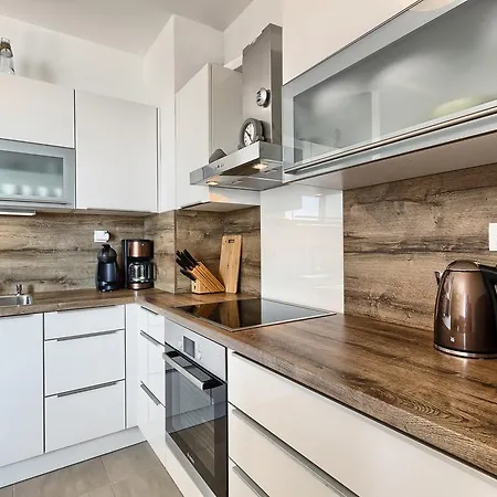 Seaside Apartments, Znjan Apartamento *