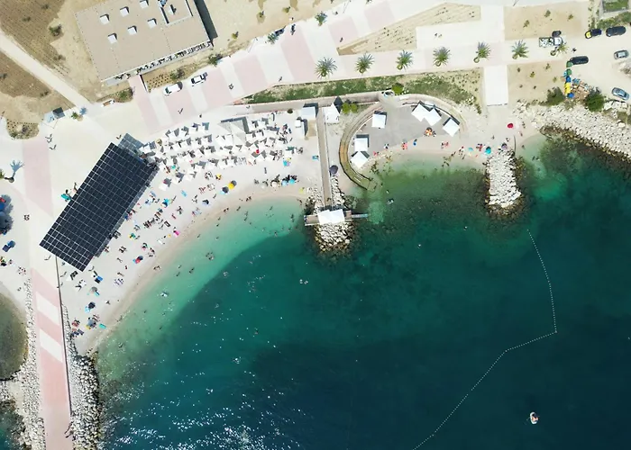 Seaside Apartments, Znjan 아파트