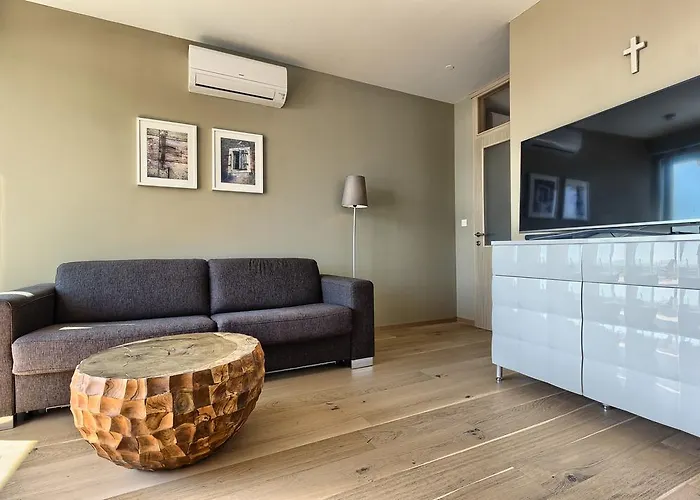Seaside Apartments, Znjan *